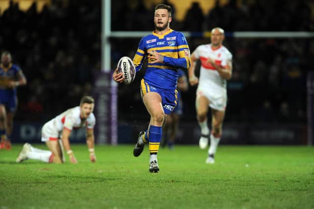 Zak Hardaker in action for Rhinos against this Friday's opponents Hull KR, in 2016. Picture by Steve Riding.