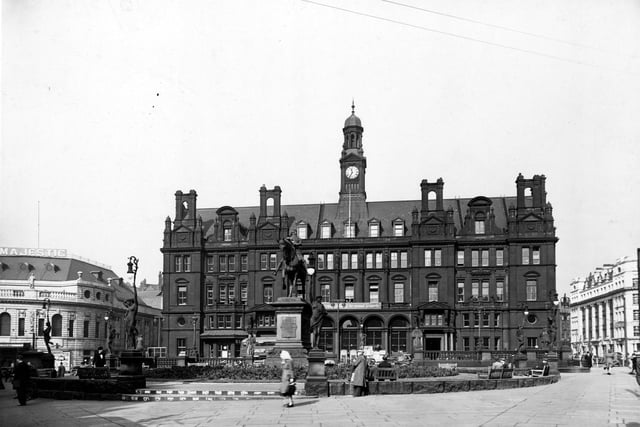 City Square past the Black Prince Statue and other statuesque streetlamps shows the General Post Office in between Infirmary Street and Quebec Street pictured in March 1948.