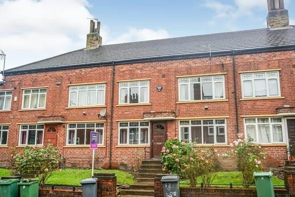 The Village Street, Leeds, LS4 2PR
£90,000
Purplebricks are proud to present this Two bedroom Flat situated in the sought after location of Kirkstall, with easy access to leeds town center this is a really good property for the first time buyer or commuter. Also investors this could be one for you, with work already happened on the property but more modernisation needed to complete the work that has started. popular and convenient location, close to local amenities at Kirkstall Bridge Shopping Park and Headingly center.
