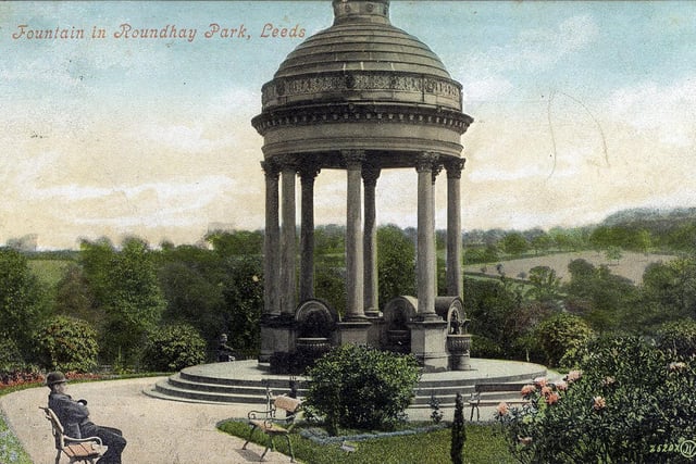 A colour-tinted postcard with a postmark of March 31, 1907, showing Barran's Fountain in Roundhay Park.