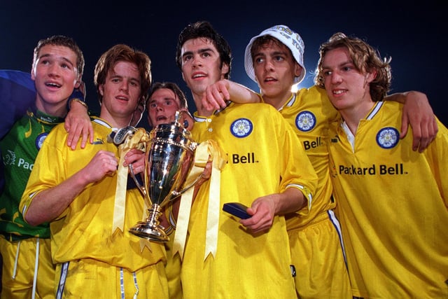 Goalkeeper Paul Robinson, Alan Maybury, Andy Wright, Damian Lynch, Jonathan Woodgate and Wesley Boyle celebrate winning the FA Youth Cup.
