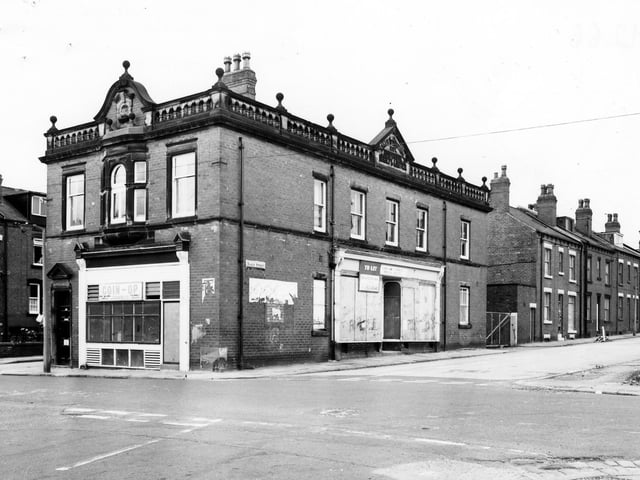 Share your memories of Beeston in the 1980s with Andrew Hutchinson via email at: andrew.hutchinson@jpress.co.uk or tweet him - @AndyHutchYPN