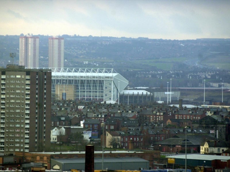 Share your memories of Leeds in 2000 with Andrew Hutchinson via email at: andrew.hutchinson@jpress.co.uk or tweet him - @AndyHutchYPN