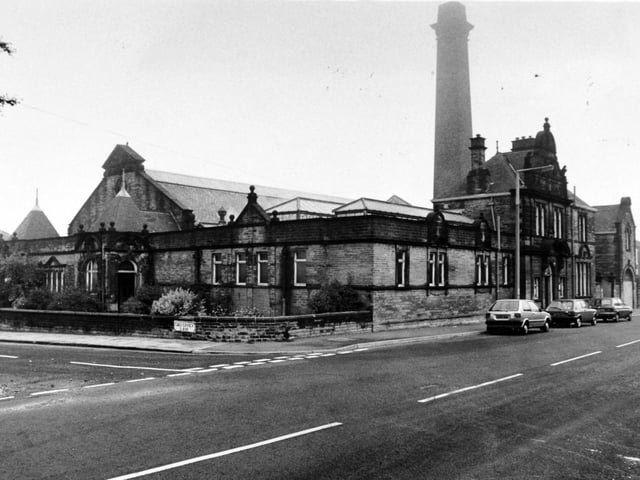 Bramley Conservative Club and Bramley baths in September 1986.