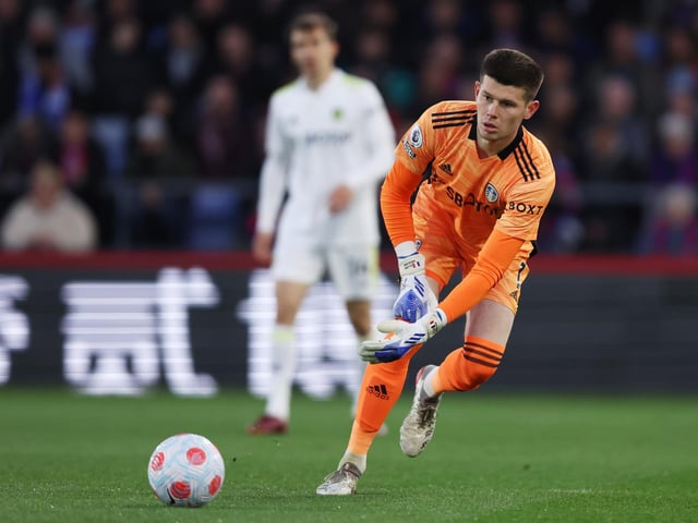 6 - Another tough outing for the goalkeeper, who wasn't protected enough by his side against elite attackers.