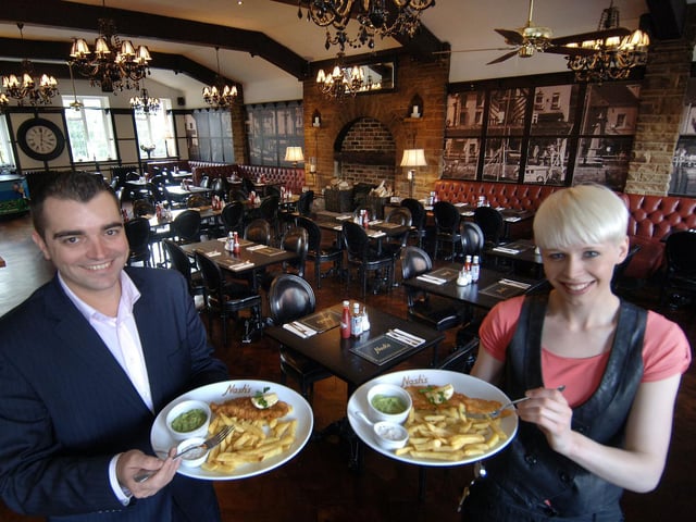 Do you remember Sean O'Neill and Georgina Henderson? They helped serve up the best of what Nash's fish and chip restaurant on Merrion Street had to offer. They are pictured in October 2009.
