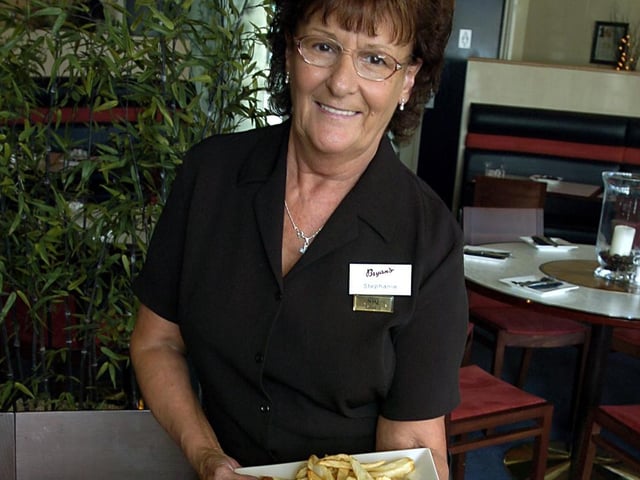Do you remember Stephanie Poole? She is pictured in July 2007 at Bryan's in Headingley where she worked for 29 years.