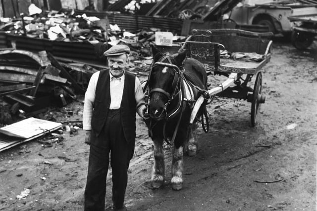 A rag and bone man pictured in January 1969.