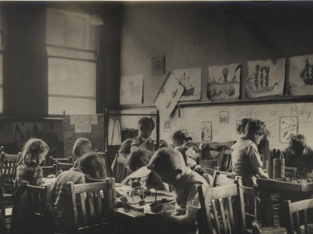 Share your memories of Bentley Lane Infants School with Andrew Hutchinson via email at: andrew.hutchinson@jpress.co.uk or tweet him - @AndyHutchYPN