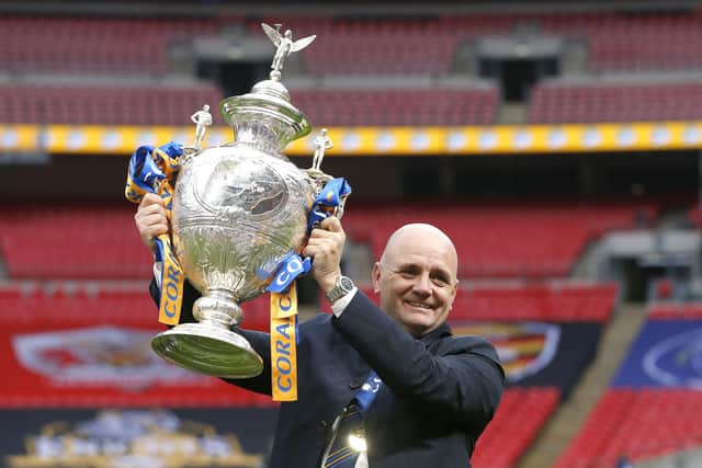 MOVED ON: Former Leeds Rhinos head coach Richard Agar, celebrating with the Challenge Cup trophy. Picture by Ed Sykes/SWpix.com