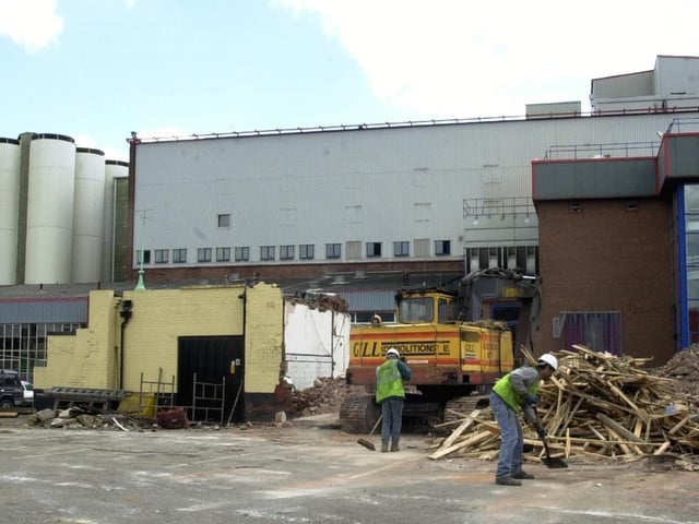 The Duke of William public house was demolished at Tetley's Brewery in May 2002.