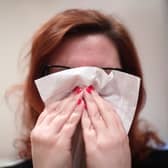 With hay fever season well underway, it can be difficult to spot the difference between seasonal allergy symptoms and Covid-19.
