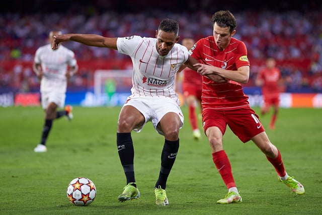 Brenden Aaronson plays almost every minute for RB Salzburg as the Bundesliga side battle Lille, Wolfsburg and Sevilla for a place in the knockout stages of the Champions League. Salzburg finish second in Group G and qualify.