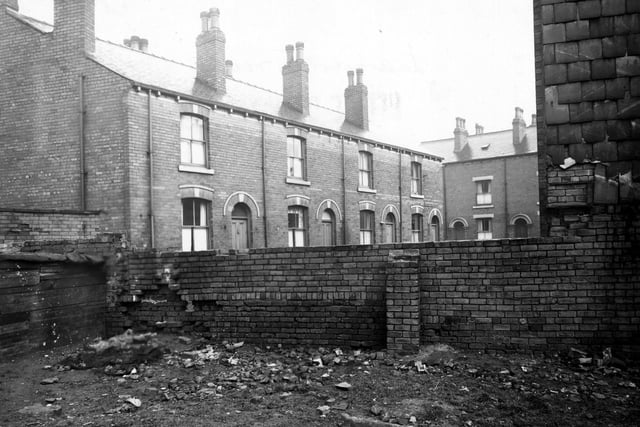 Houses and yards in the Mariners' Grove area in March 1950.