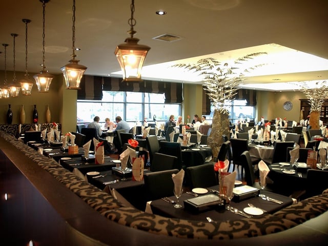 The new Aagrah restaurant opened at St Peters Square, Quarry Hill, in October 2004.