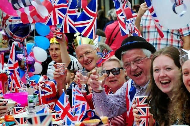 With street parties and outdoor celebrations for the Queen's Platinum Jubilee planned, the Met Office has released a promising weather update.