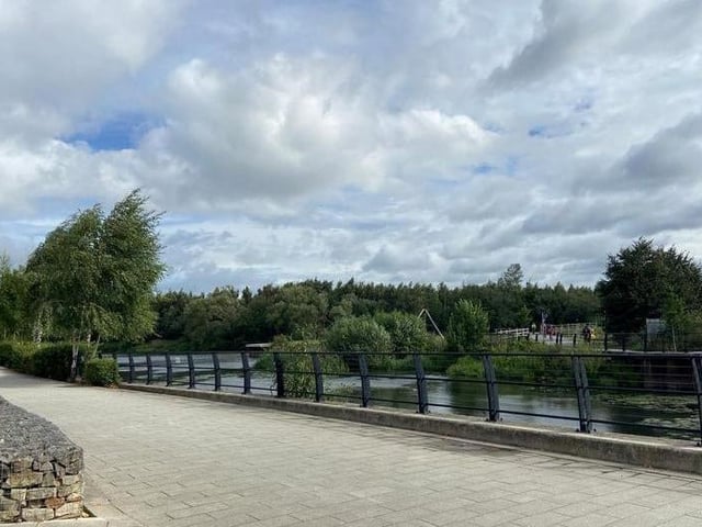 You can join the long-distance Trains Pennine Trail route from Knowsthorpe Quay, just 10 minutes from Leeds Dock. The Garforth to Woodlesford section is a particularly scenic part of the trail, offering countryside views.