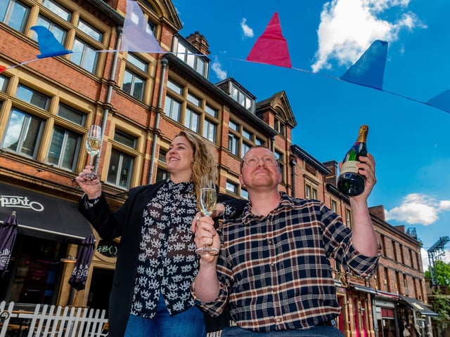 Leeds city centre has come alive for the Jubilee Bank Holiday with street food, live music and other festivities. Enjoy treats from your favourite restaurants on Merrion Street, Greek Street, New Briggate, Call Lane and Lower Briggate.