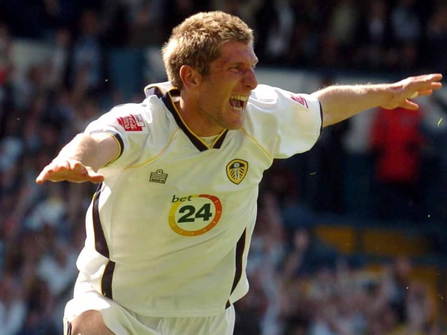 Richard Cresswell celebrates his goal.