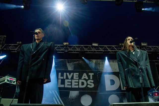 Confidence Man on the DIY Stage