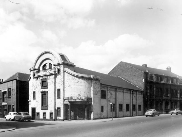 To the left is Bristol Street, Cross Stamford Street is on the right. In the centre is the former Newtown Picture Palace. This photo is dated May 1959.