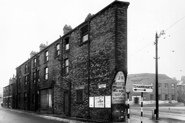 The junction of Sheepscar Street North and Chapeltown Road in January 1951.