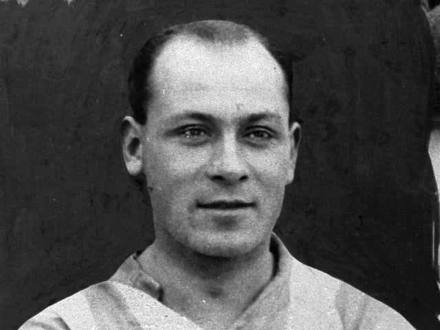 Willis Edwards - 16 caps