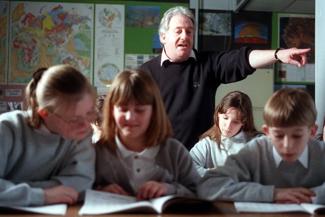 Teacher Chris Butters takes a successful numeracy class in January 1999.