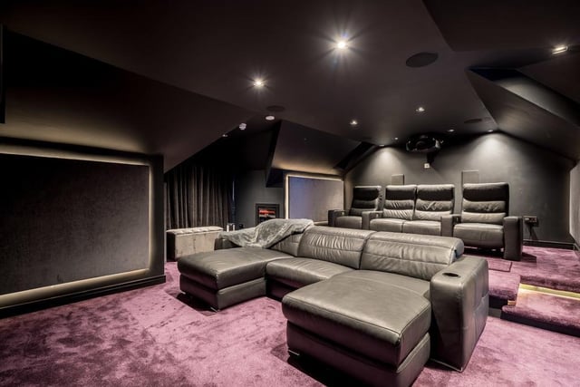 Every comfort in the cinema room and cinema bar, that has a system to play or stream TV and movies, as well as music.