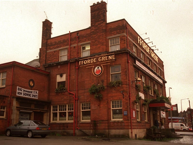 The Fforde Grene pub was built in 1938 and for many years was one of Leeds’s main music venues. By the early years of the 21st century its reputation had nosedived as it became a magnet for anti-social behaviour. It closed for good following a drugs raid in 2004 and three years later came the announcement that it was being turned into a supermarket.