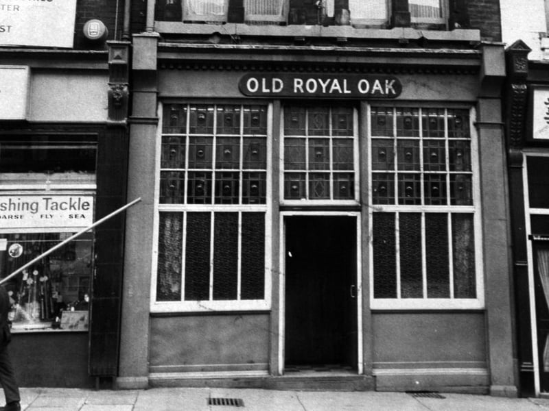 Old Royal Oak on Kirkgate pictured here in  May 1974 was a stop off for a generation of  drinkers.