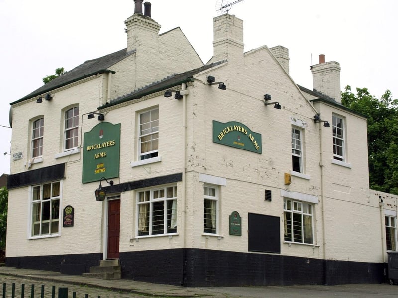 The Bricklayers Arms on Low Close Street.