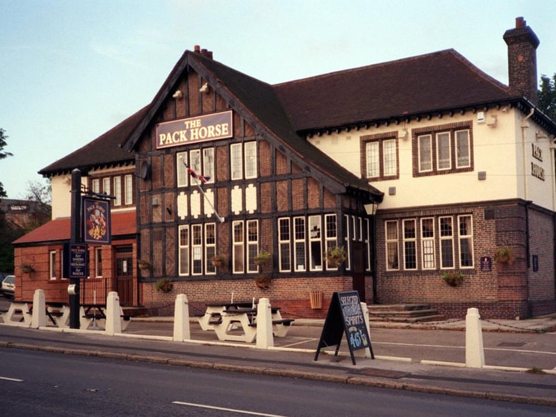 The Pack Horse on Gelderd Road was a popular haunt back in the day. It was closed in July 2010 and demolished in March 2012.