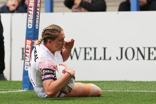 Rhinos' Caitlin Beevers scores England's second try in their win over France at Warrington. Picture by Paul Currie/SWpix.com.