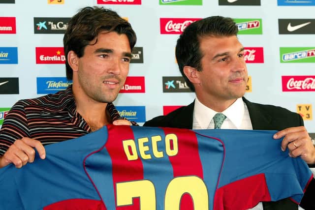 Raphinha's agent Deco upon signing for Barcelona as a player in 2004 (Photo credit: CESAR RANGEL/AFP via Getty Images)