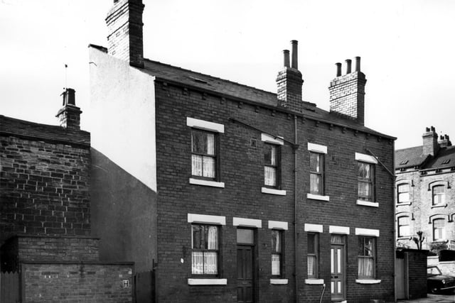 Blake Grove in April 1967. On the left edge is a block of outside toilets backing onto a house on Union Place. On the right, houses on Zermatt Street can just be seen.