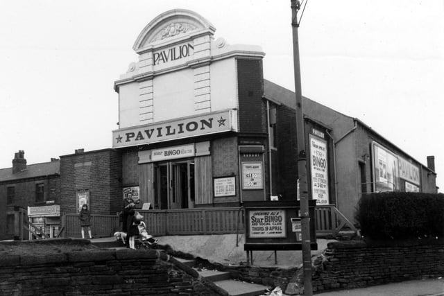 The former Pavilion Cinema on Stanningley Road pictured after  April 1970 when it became the Star Bingo and Social Club. It advertises daily Bingo sessions and a £100 prize. PIC: K. S. Wheelan