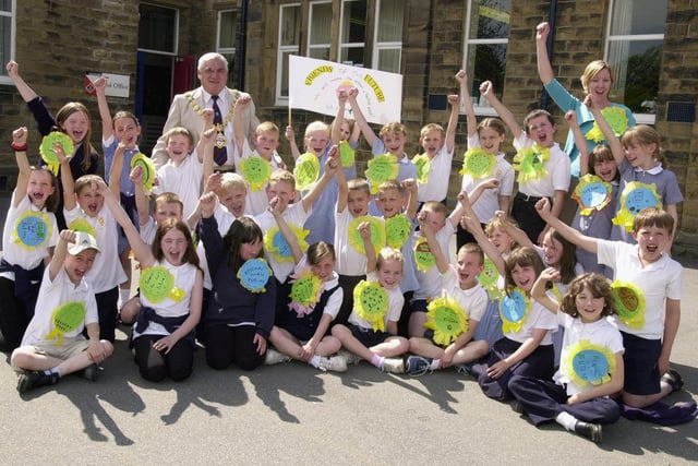 Members of the Friends of the Future Party celebrate with Morley Town Mayor Frank Tighe after winning the mock election at Victoria Primary School in May 2001.
