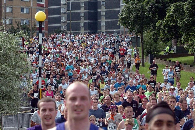 Share your memories of the first ever Leeds 10K with Andrew Hutchinson via email at: andrew.hutchinson@jpress.co.uk or tweet him - @AndyHutchYPN