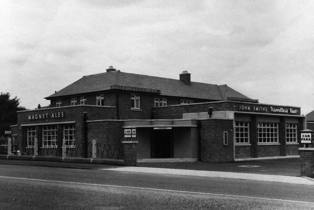 The Travellers Rest pub pictured in September 1959.