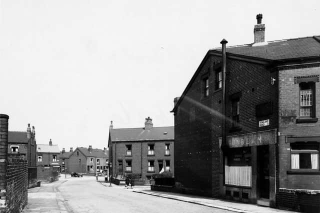 Enjoy these photo memories of Beeston in the 1940s. PIC: Leeds Libraries, www.leodis.net