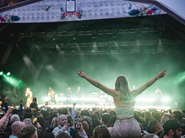 Support came from The Ramona Flowers. Photos by Cuffe and Taylor/The Piece Hall Trust