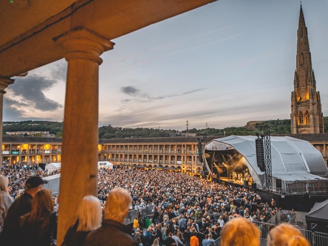 More than 5,000 people enjoyed the show. Photos by Cuffe and Taylor/The Piece Hall Trust