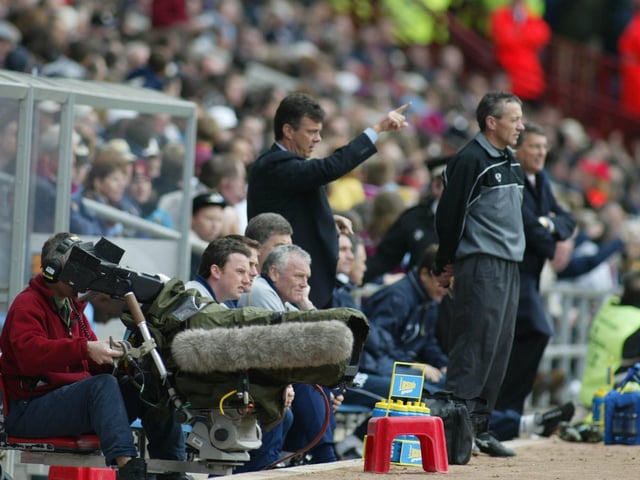 Whites boss David O'Leary in the away dugout. Picture by Varleys.