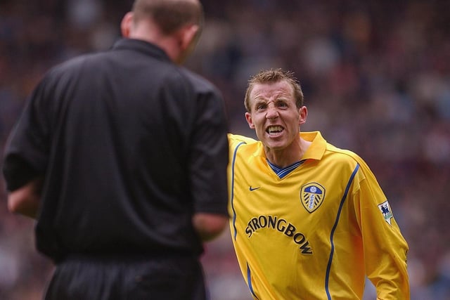 Lee Bowyer has words with referee Barry Knight. 
Picture by Shaun Botterill/Getty Images.