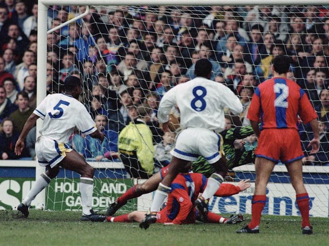 As Leeds United look to beat Crystal Palace's future Whites 'keeper Nigel Martyn.
Picture by Varleys.