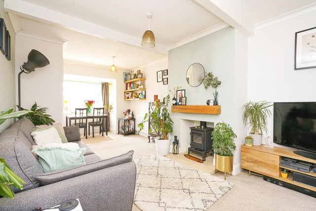 The tastefully decorated lounge has windows to the front flooding the room with natural light, complimenting the decor. There is also a gas feature fireplace, space for a four seater dining table and central heating radiators.