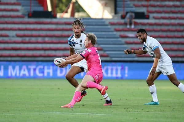 Brad Dwyer on the attack for Rhinos. Picture by Manuel Blondeau/SWpix.com.