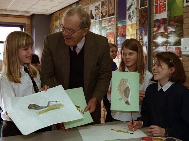 Lord Merlyn-Rees pictured on a visit to the school named after him. He is with Year seven art class pupils, from left, Natlie Kellett, Jayne Foster and Leanne Hood in February 1998.
