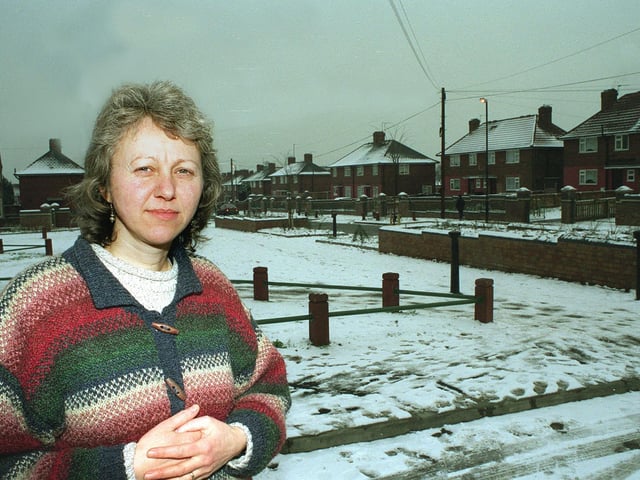 Do you remember Lesley Newton from Belle Isle Befriendly Scheme? She is pictured in February 1996.